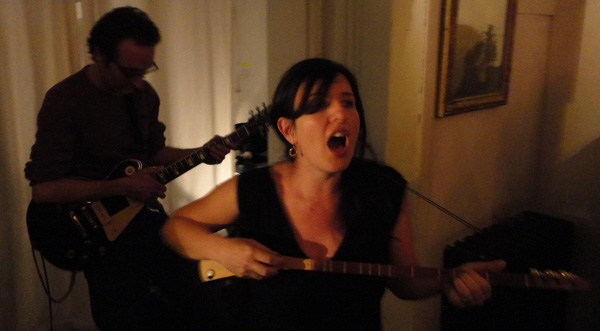 Alina Simone rocking the strumstick